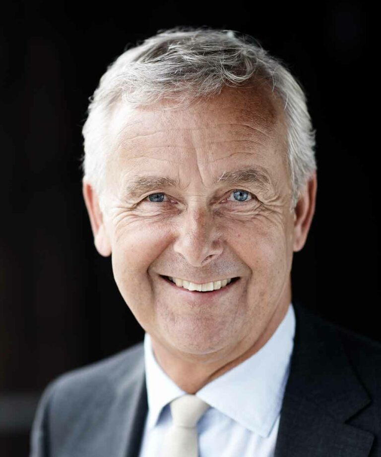 portrait-board-member